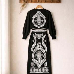 Conjunto negro bordado en blanco Andrea