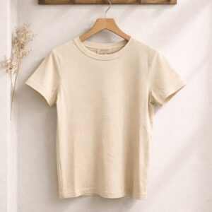 Camiseta manga corta cuello caja beige